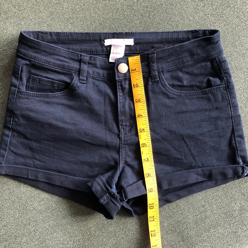 H&M stretch denim high-waisted shorts - Picture 6 of 7